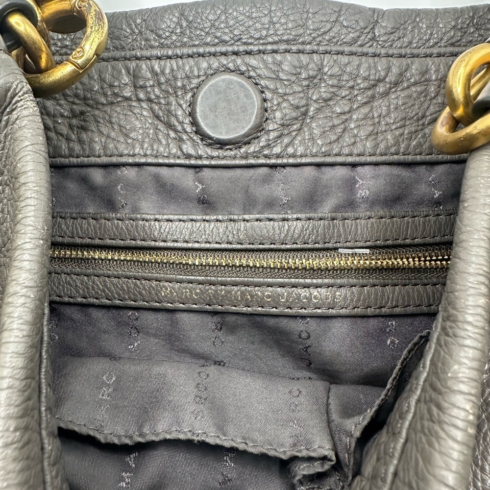 Marc Jacobs Gray leather boho handbag - Picture 7 of 8